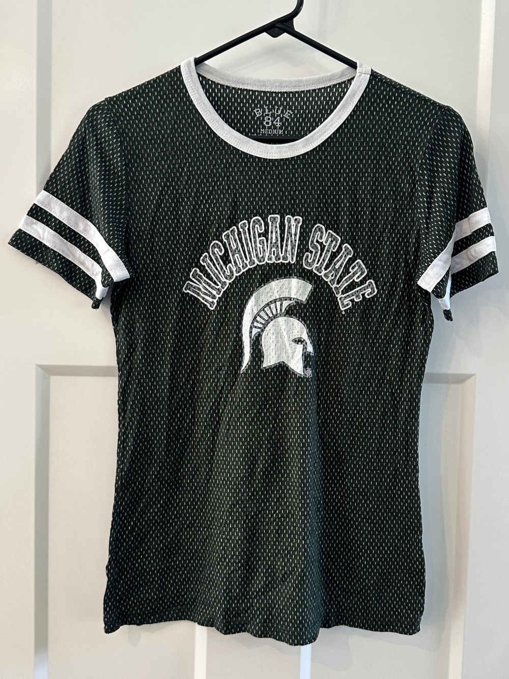 Women’s Michigan State Spartans logo T-Shirt size medium Blue 84 EUC